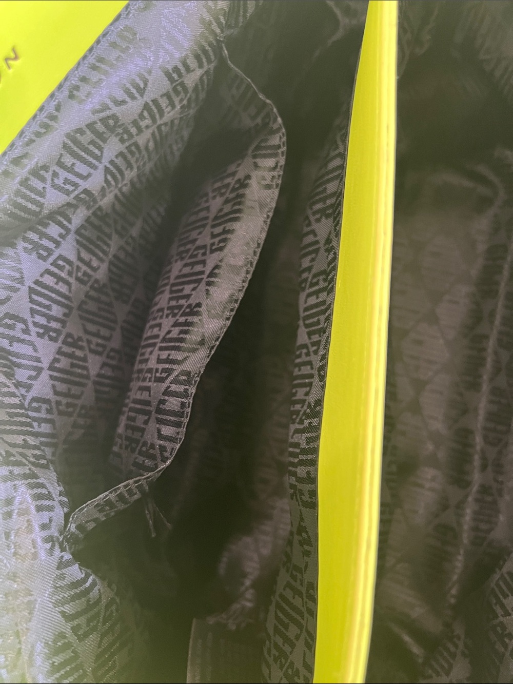 Kurt Geiger Limited Edition Yellow Quilted Women’s Shoulder Bag - Picture 12 of 15